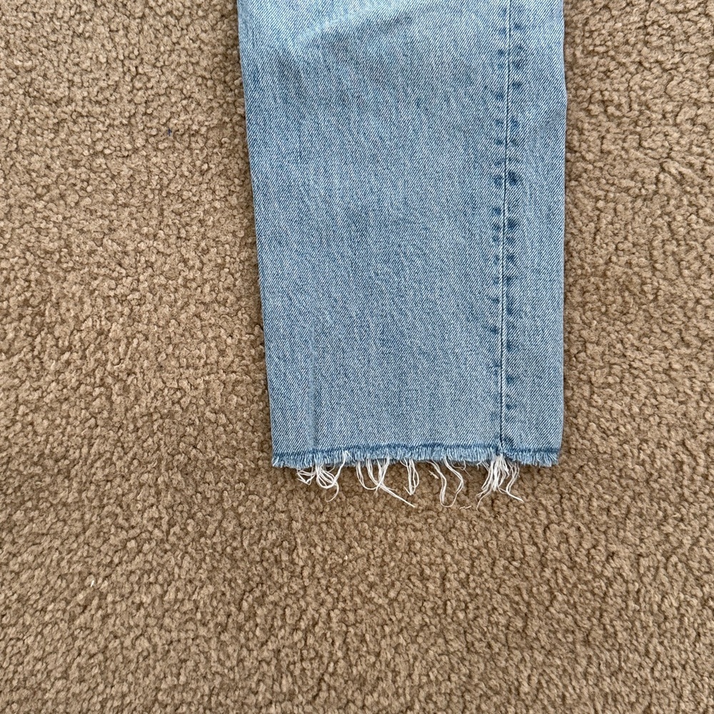Topshop High Rise Straight Leg Jeans Light Wash Frayed Hem Size 25 - Picture 3 of 7